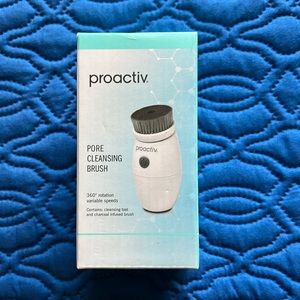 Proactiv Pore Cleansing Brush